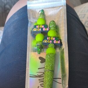 Vibrant Green Beaded Keychain